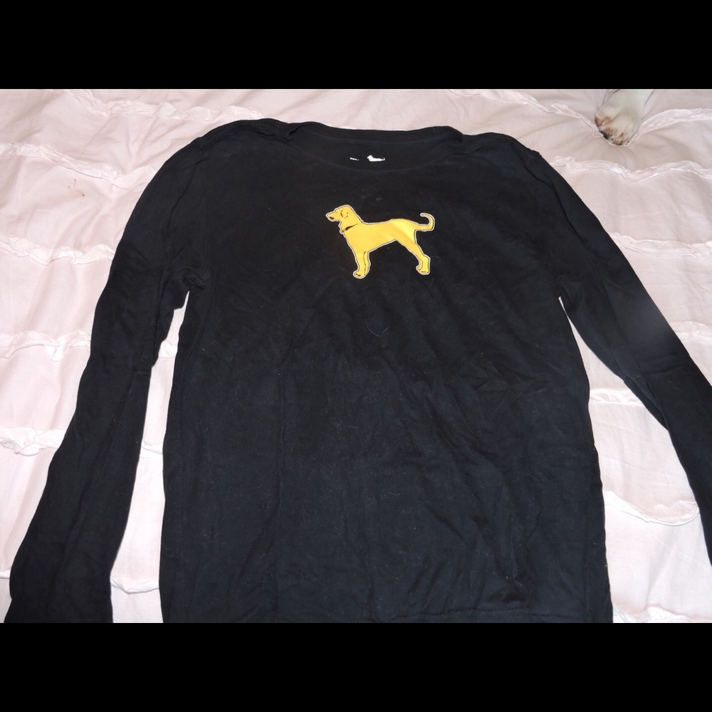 Black dog shirt